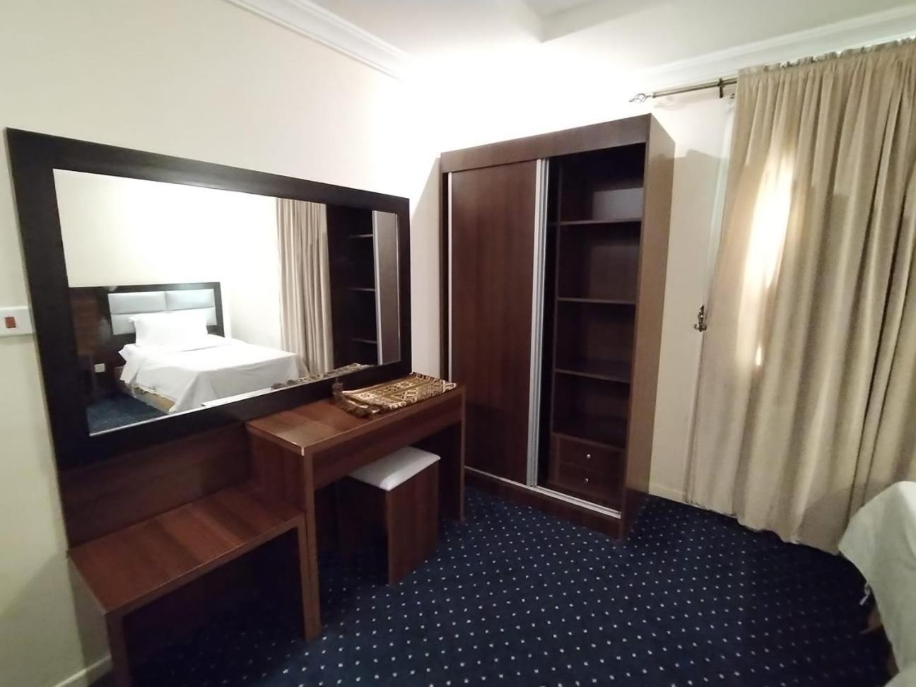 Amasy Al-Bashaer Aparthotel Jeddah Bagian luar foto