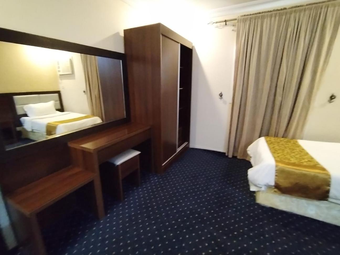Amasy Al-Bashaer Aparthotel Jeddah Bagian luar foto